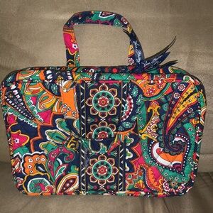 Vera Bradley Colorful Paisley Women's hanging toiletry cosmetic Bag
